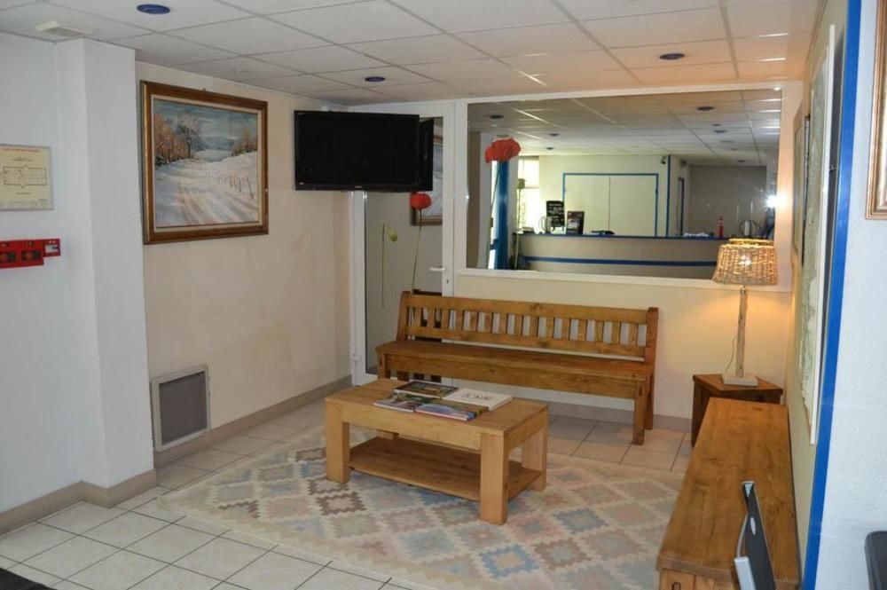 Lac'Hotel France Montréal La Cluse 외부 사진