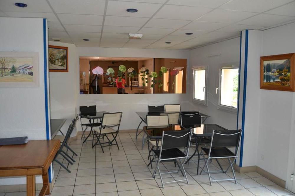 Lac'Hotel France Montréal La Cluse 외부 사진